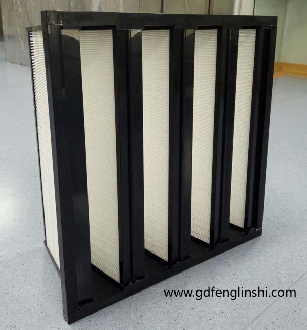 大風(fēng)量組合式高效過濾器具有過濾面積大，阻力低，使用壽命長特點(diǎn)
