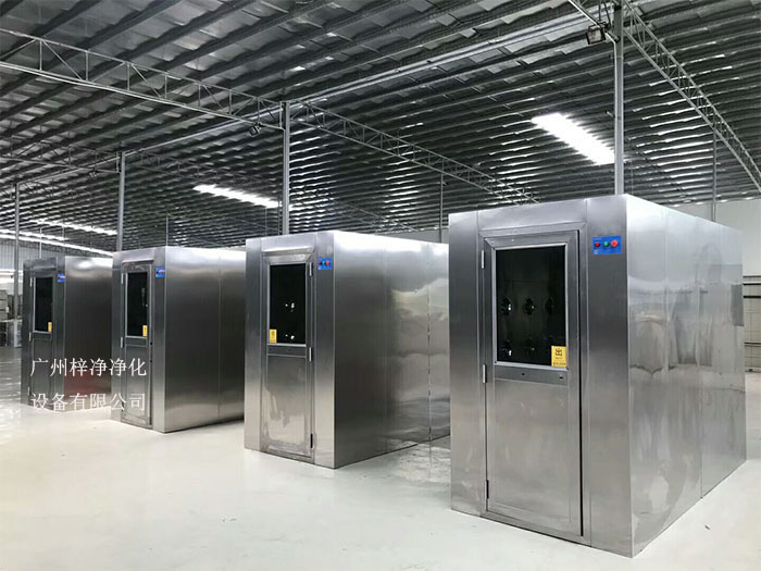 風淋室吹風時間沒有統(tǒng)一的規(guī)定，但通常建議吹風時間在20秒至30秒之間。